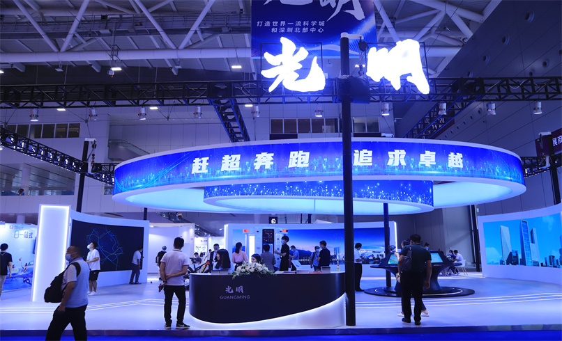 “文化+科技”魅力炫闪！赢咖娱乐“24小时书香亭”亮相文博会